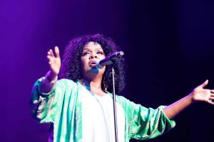 CeCe Winans